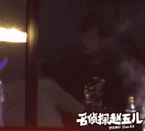 床震摸大腿中间视频,揭秘大腿中间的私密接触